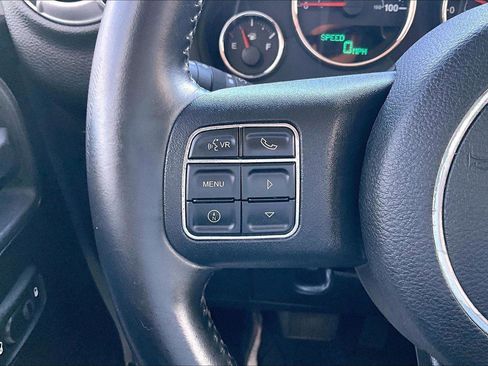 Used 2014 Jeep Wrangler Unlimited Rubicon w/ Dual Top Group AWD/4WD image 11