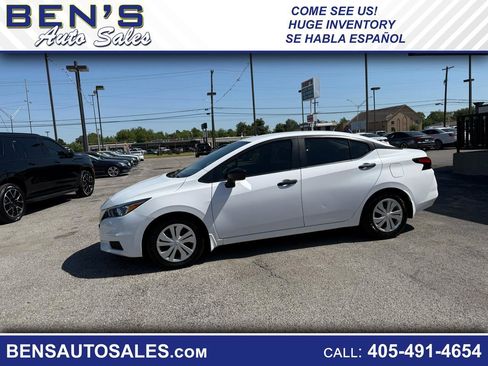 Used 2020 Nissan Versa S image 1