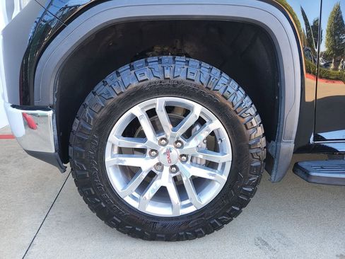 Used 2019 GMC Sierra 1500 SLT image 31