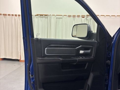 Used 2019 RAM 2500 Big Horn image 17