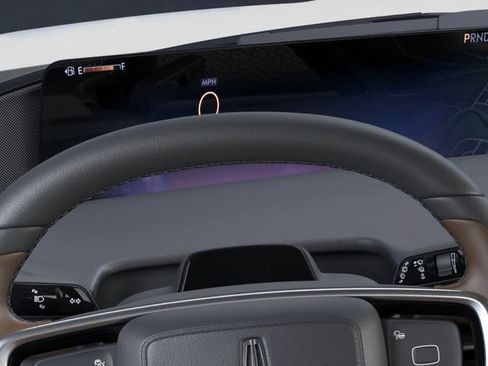 New 2026 Lincoln Navigator Reserve AWD/4WD image 13