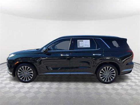 Used 2024 Hyundai Palisade Calligraphy image 8