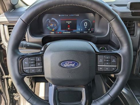 Used 2025 Ford F150 Lightning Platinum image 34