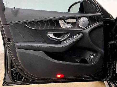 Used 2017 Mercedes-Benz C 300 Sedan image 26