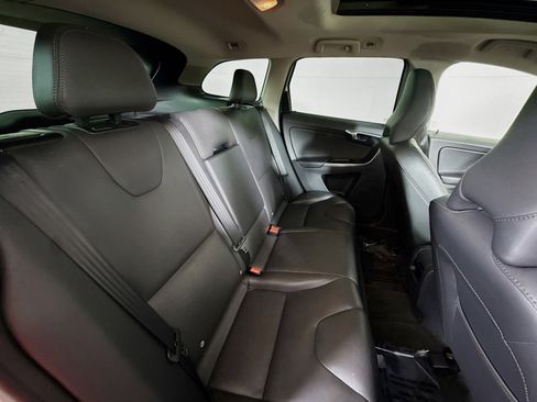 Used 2016 Volvo XC60 T6 image 24