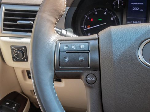 Used 2016 Lexus GX 460 w/ Premium Package AWD/4WD image 24