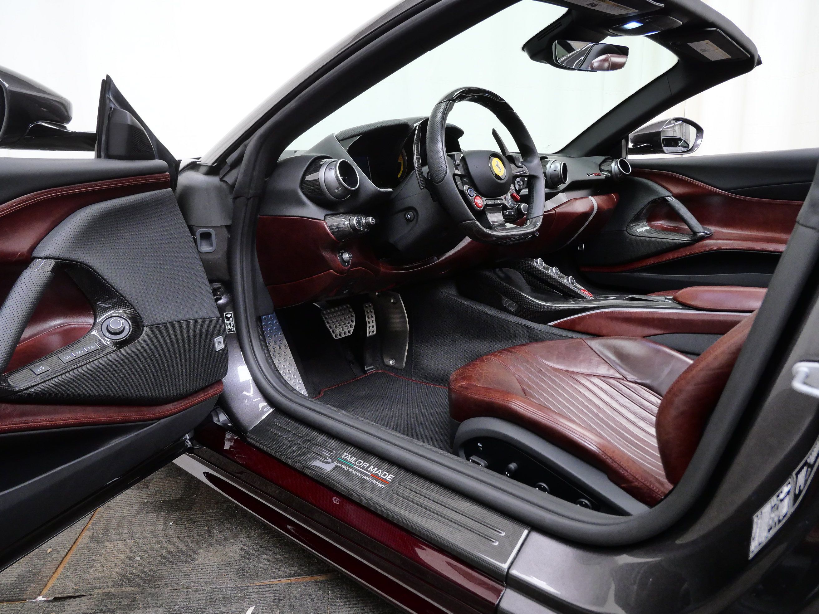 Certified 2022 Ferrari 812 GTS RWD image 19