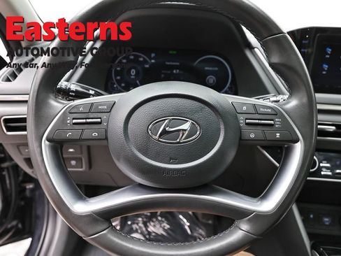 Used 2023 Hyundai Sonata SEL w/ Convenience Package FWD image 10
