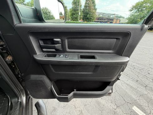 Used 2018 RAM 3500 Tradesman w/ Chrome Appearance Group AWD/4WD image 20