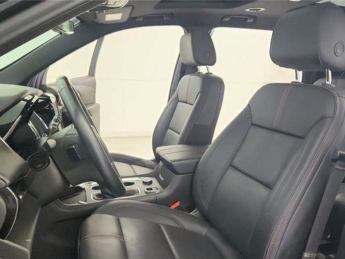 Used 2023 Chevrolet Traverse RS AWD/4WD image 29