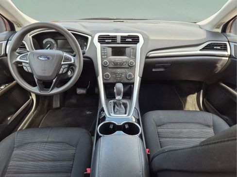 Used 2016 Ford Fusion SE w/ SE Cold Weather Package FWD image 25