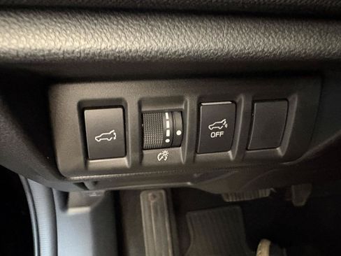 Used 2025 Subaru Outback Premium w/ Popular Package #1A AWD/4WD image 27