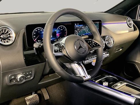 New 2026 Mercedes-Benz GLA 250 4MATIC image 9