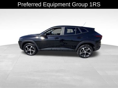 Used 2024 Chevrolet Trax RS FWD image 4