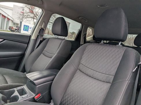 Used 2020 Nissan Rogue SV AWD/4WD image 12