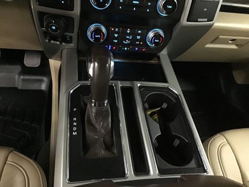 Used 2019 Ford F150 Lariat w/ Equipment Group 502A Luxury image 17