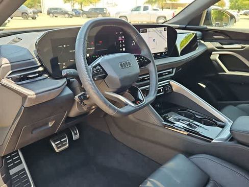 Used 2025 Audi SQ5 Premium Plus AWD/4WD image 10