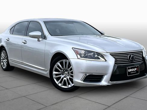 Used 2017 Lexus LS 460 L RWD image 3