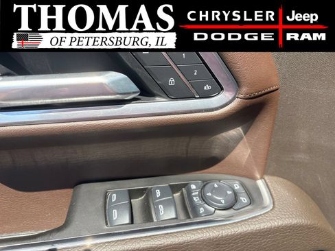 Used 2025 GMC Sierra 2500 Denali w/ Denali Reserve Package AWD/4WD image 11