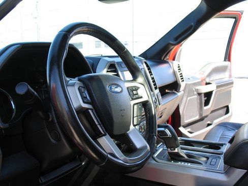 Used 2017 Ford F150 Platinum w/ Equipment Group 701A Luxury image 36