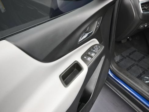 Used 2023 Chevrolet Equinox LS FWD image 10