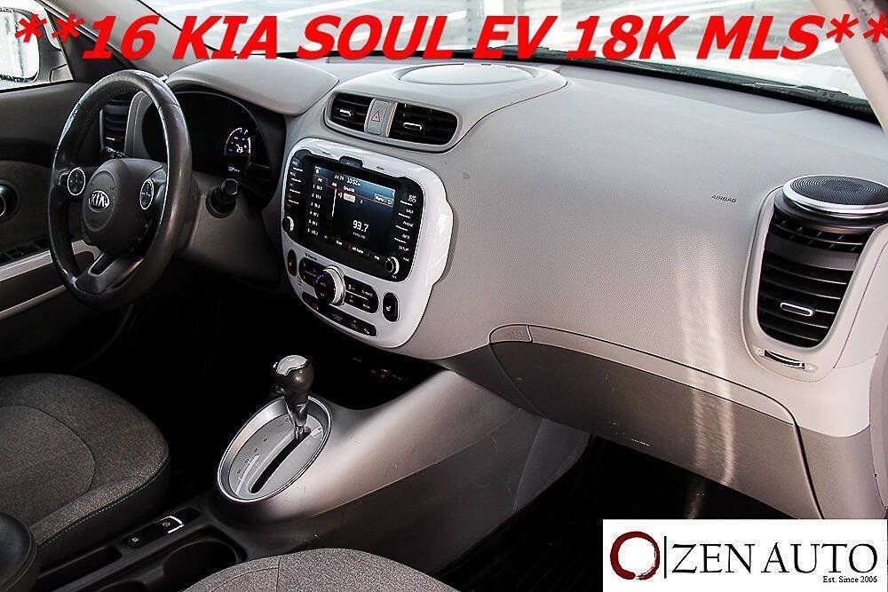 Used 2016 Kia Soul EV FWD image 22