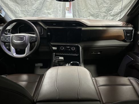 Used 2023 GMC Sierra 1500 Denali w/ Technology Package image 13