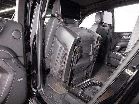 Used 2021 GMC Yukon Denali w/ Denali Premium Package AWD/4WD image 24