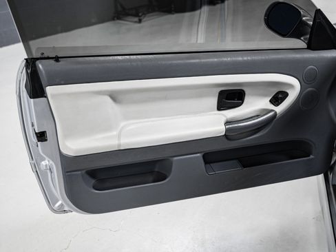 Used 1996 BMW M3 Coupe image 17