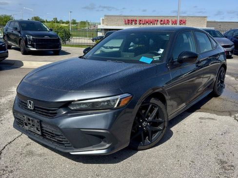 Used 2022 Honda Civic Sport image 1