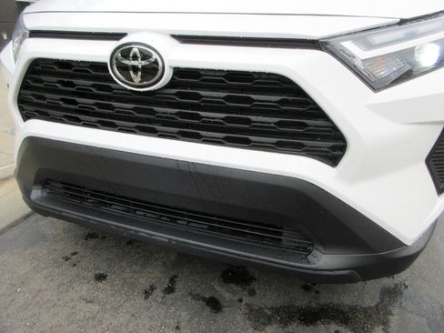 Used 2024 Toyota RAV4 LE image 16