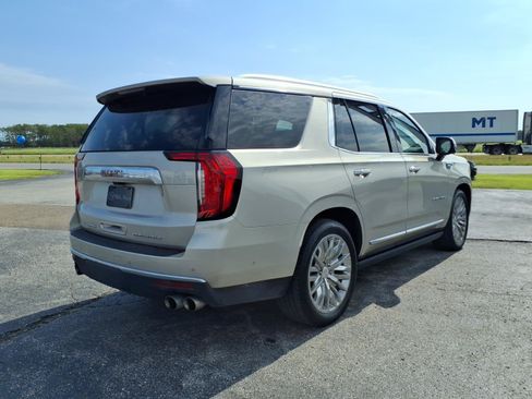 Used 2024 GMC Yukon Denali w/ Denali Reserve Package AWD/4WD image 5