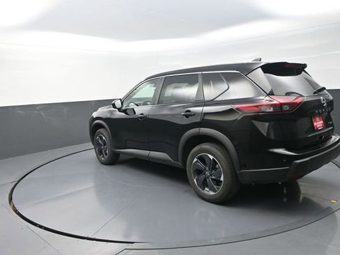 Used 2024 Nissan Rogue SV AWD/4WD image 49