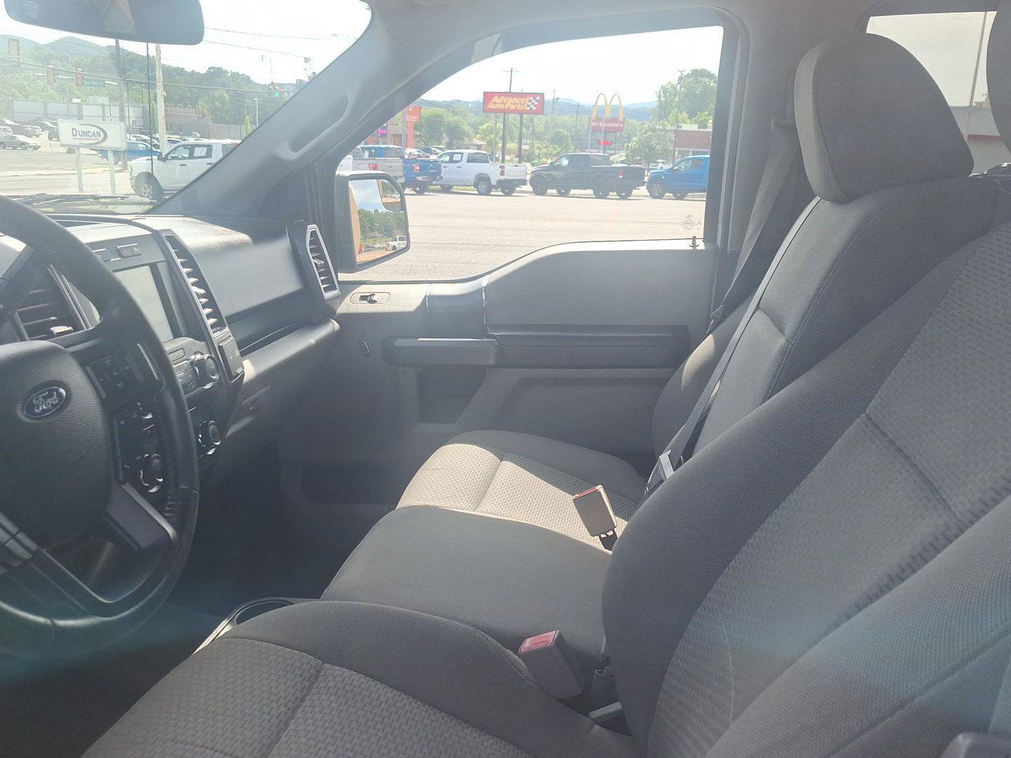 Used 2018 Ford F150 XLT w/ Equipment Group 302A Luxury AWD/4WD image 13