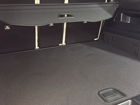 New 2026 Mercedes-Benz GLB 250 4MATIC image 34