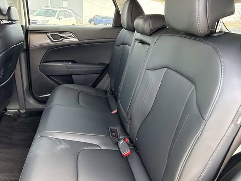 New 2026 Kia Sportage EX image 16