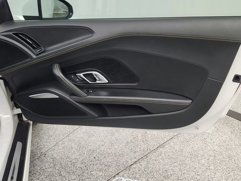 Used 2017 Audi R8 V10 AWD/4WD image 38