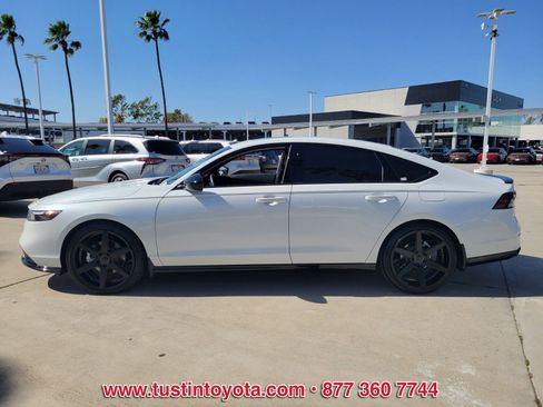Used 2025 Honda Accord Sport image 7