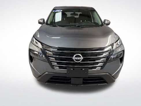 Certified 2025 Nissan Rogue SV AWD/4WD image 10