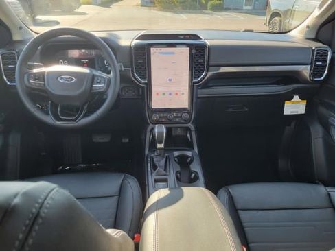 New 2025 Ford Ranger Lariat w/ FX4 Off-Road Package image 16