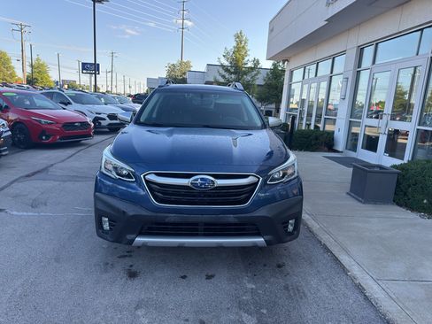 Used 2020 Subaru Outback Touring XT AWD/4WD image 8