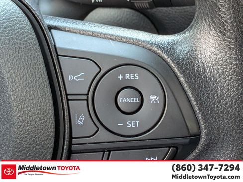 Certified 2025 Toyota RAV4 XLE AWD/4WD image 20