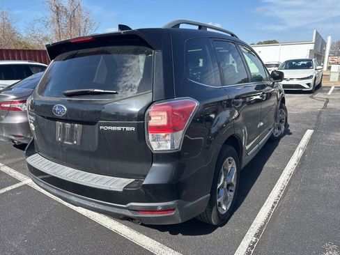 Used 2018 Subaru Forester 2.5i Touring image 3