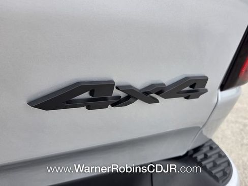 New 2026 RAM 1500 Express AWD/4WD image 11