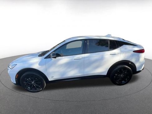 Used 2025 Buick Envista Sport Touring image 9