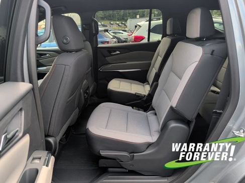 New 2026 Chevrolet Traverse LT w/ LPO, Floor Liner Package FWD image 15