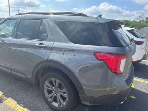 Used 2023 Ford Explorer XLT w/ Equipment Group 202A AWD/4WD image 16