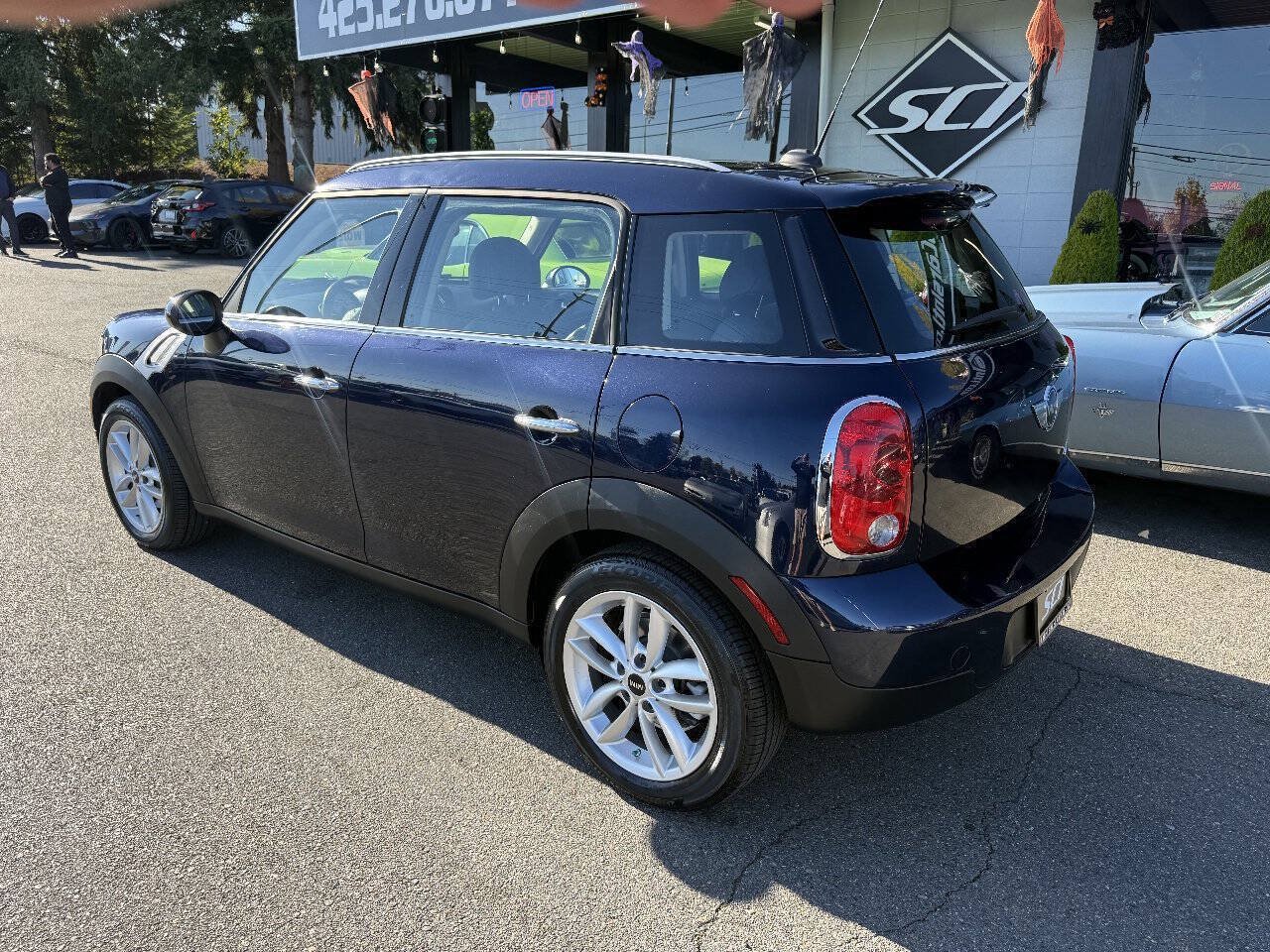 Used 2011 MINI Cooper Countryman FWD image 8