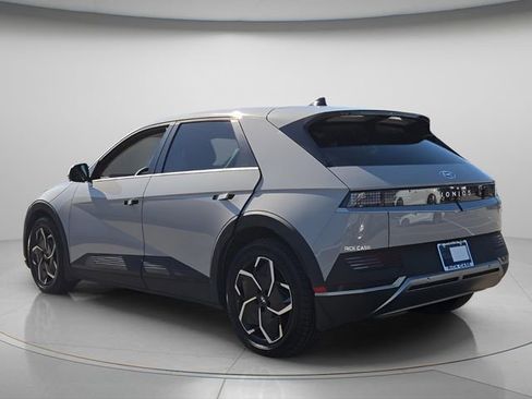 Certified 2024 Hyundai Ioniq 5 SEL RWD image 6