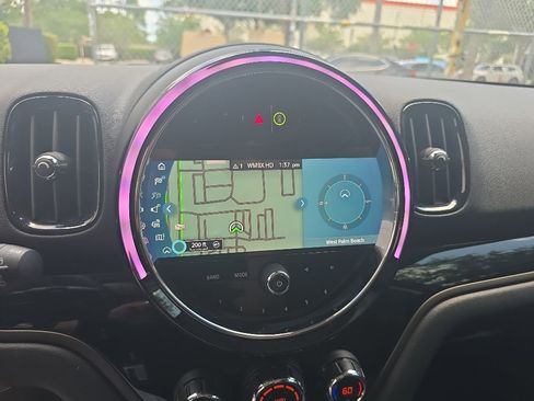 Used 2024 MINI Cooper Countryman S w/ Premium Package FWD image 22